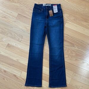 NWT Levi's jeans